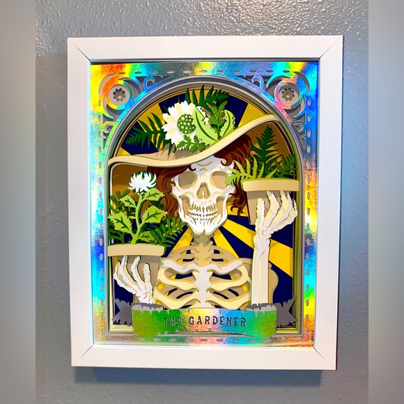Hand Crafted Other - 3D The Gardener Shadowbox